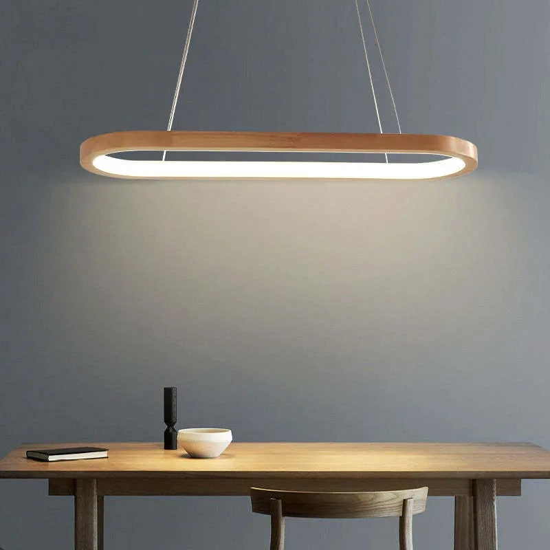 Lampada a sospensione LED ad anello ovale in legno, japandi per isola cucina