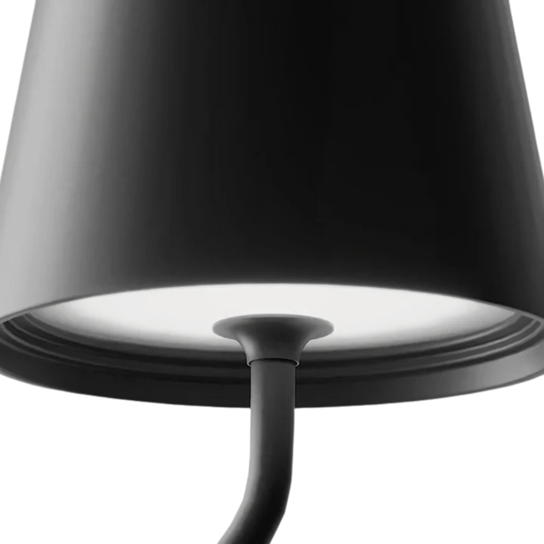 Lampada a sospensione LED minimalista ad anello con paralume conico