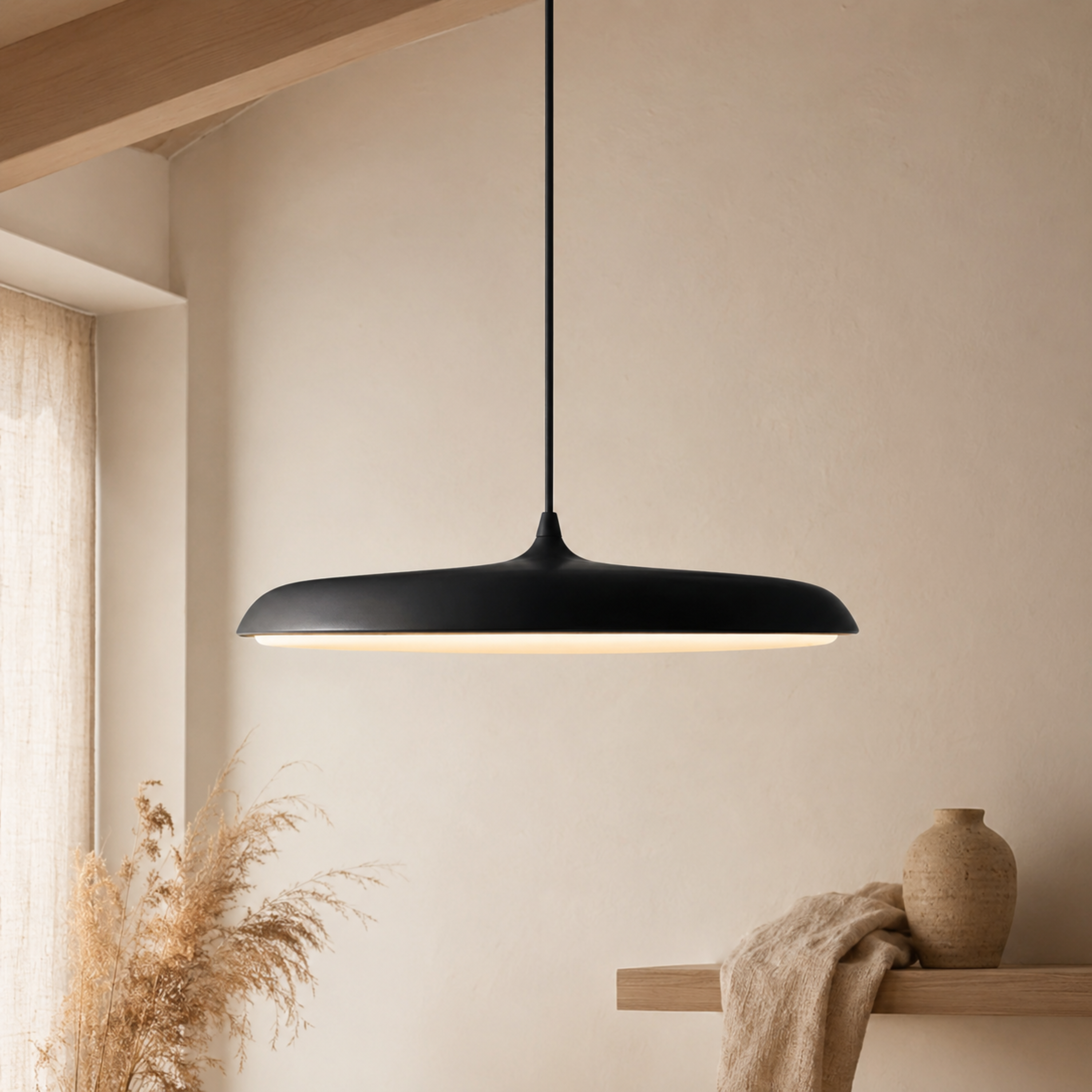Lampada a sospensione LED sottile in alluminio nero