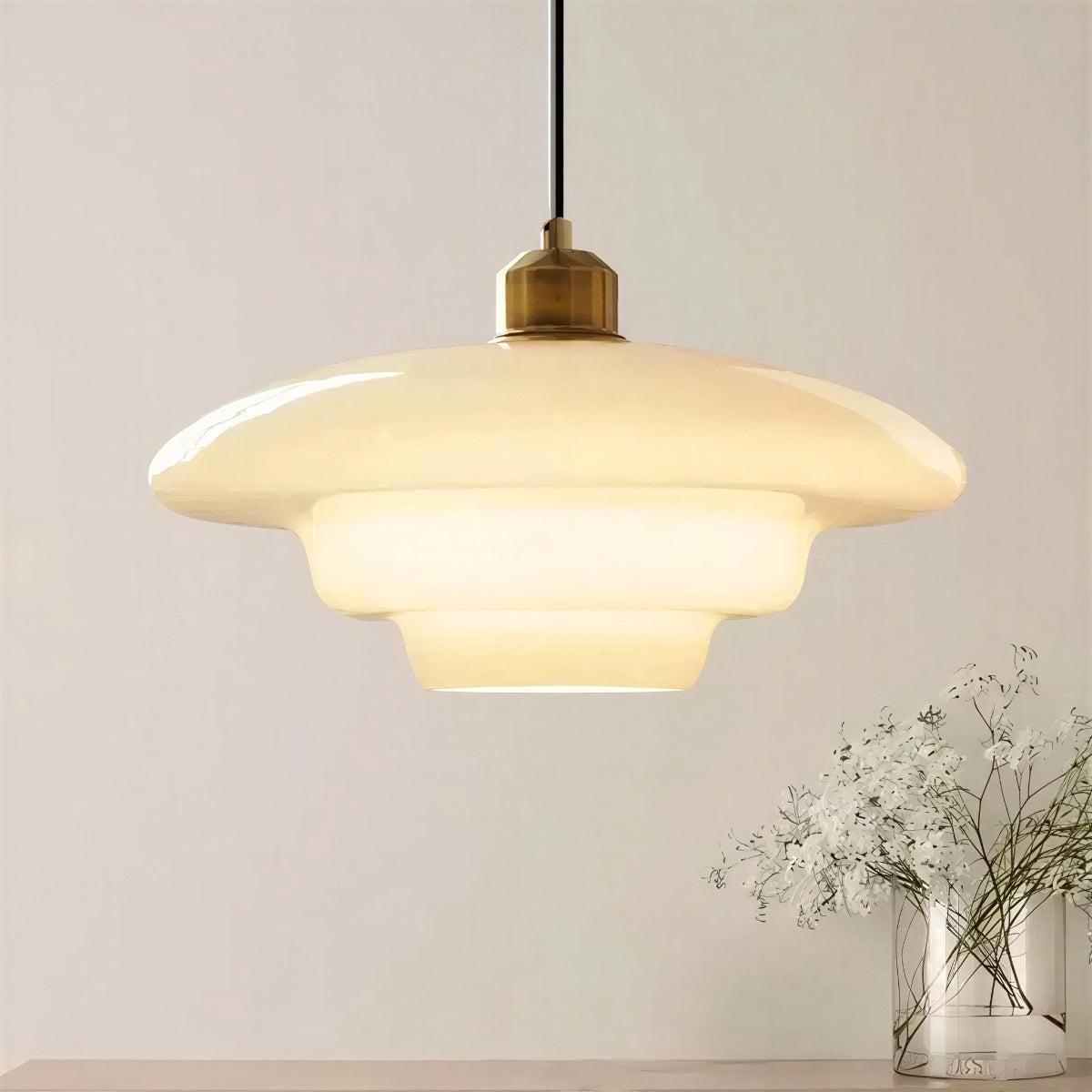 Lampada a sospensione minimalista in vetro stile mid century ad altezza regolabile