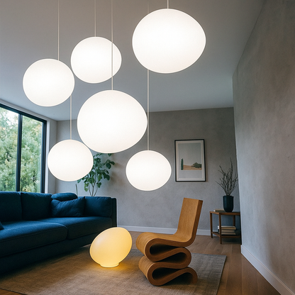 Lampada a sospensione sferica in metallo dal design geometrico