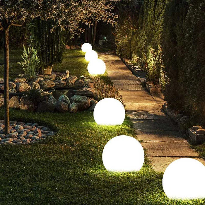 Lampada da giardino LED ricaricabile a sfera in PE, moderna