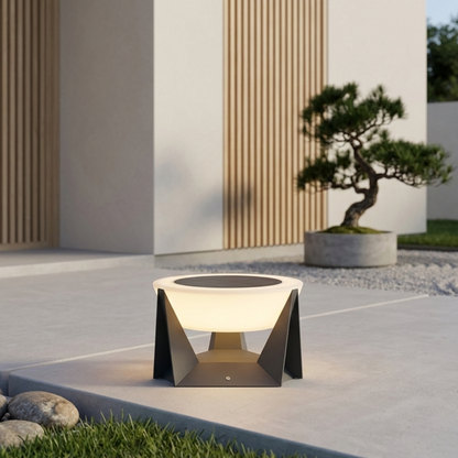 Lampada da giardino solare a LED nera moderna con base geometrica per patio ed esterni