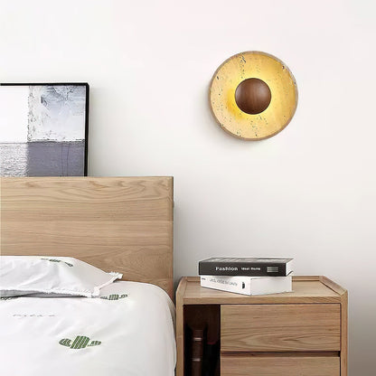 Lampada da parete a disco in travertino con sfera in legno, applique moderna