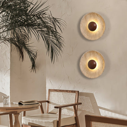 Lampada da parete a disco in travertino con sfera in legno, applique moderna