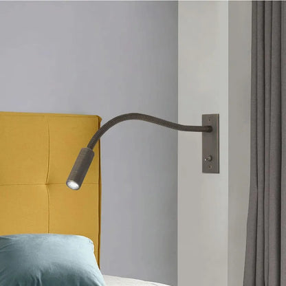 Lampada da parete da lettura LED regolabile in bronzo con braccio a collo di cigno