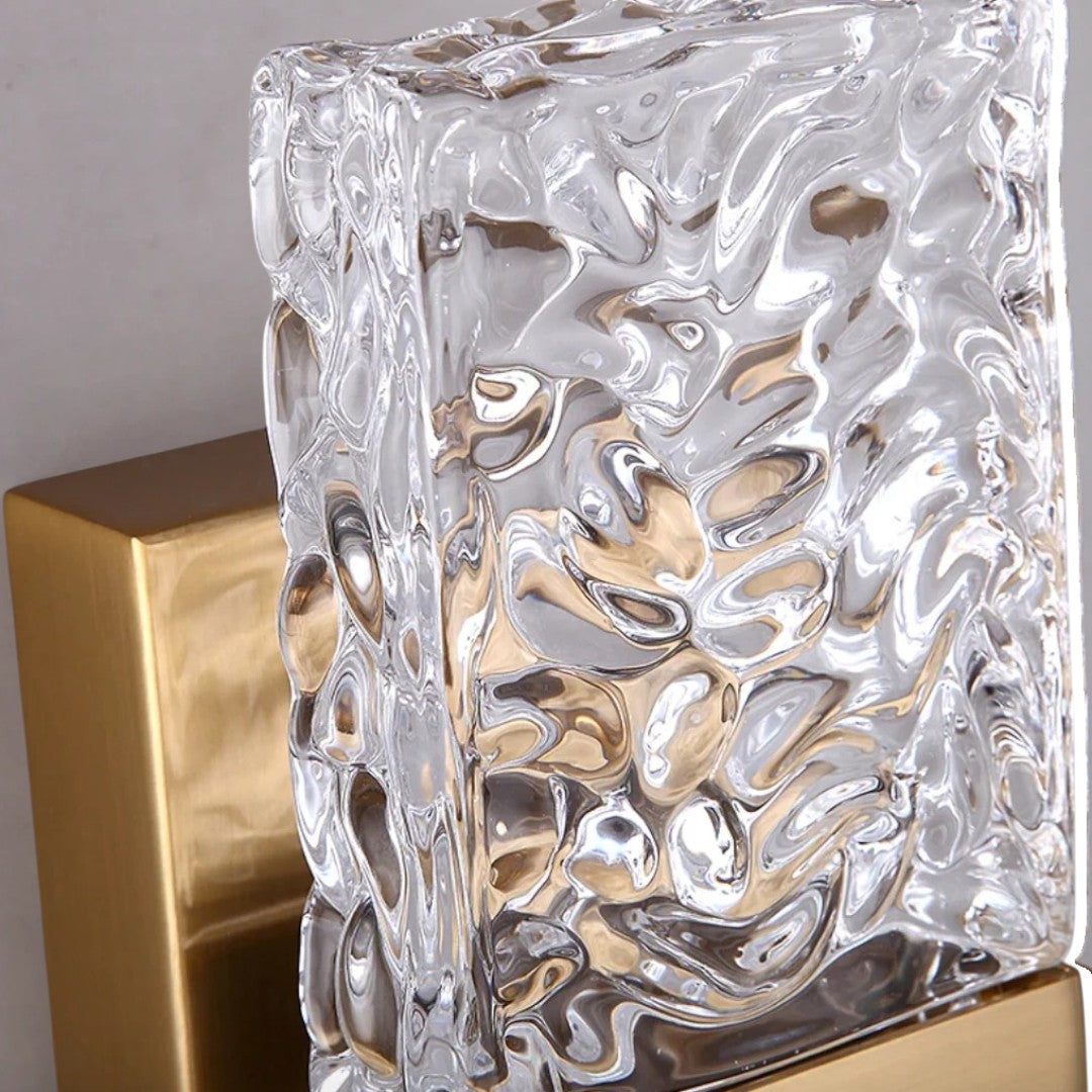 Lampada da parete in cristallo effetto ghiaccio con LED integrato