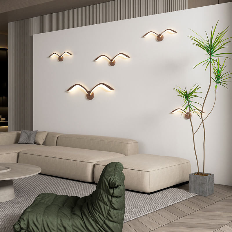 Lampada da parete LED minimalista a forma di ali, marrone o bianca