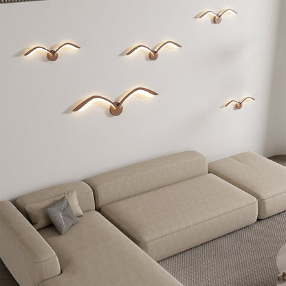 Lampada da parete LED minimalista a forma di ali, marrone o bianca