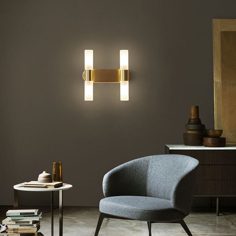 Lampada da parete LED moderna oro con paralumi cilindrici in acrilico satinato