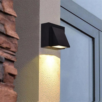 Lampada da parete per esterni a LED moderna in metallo nero