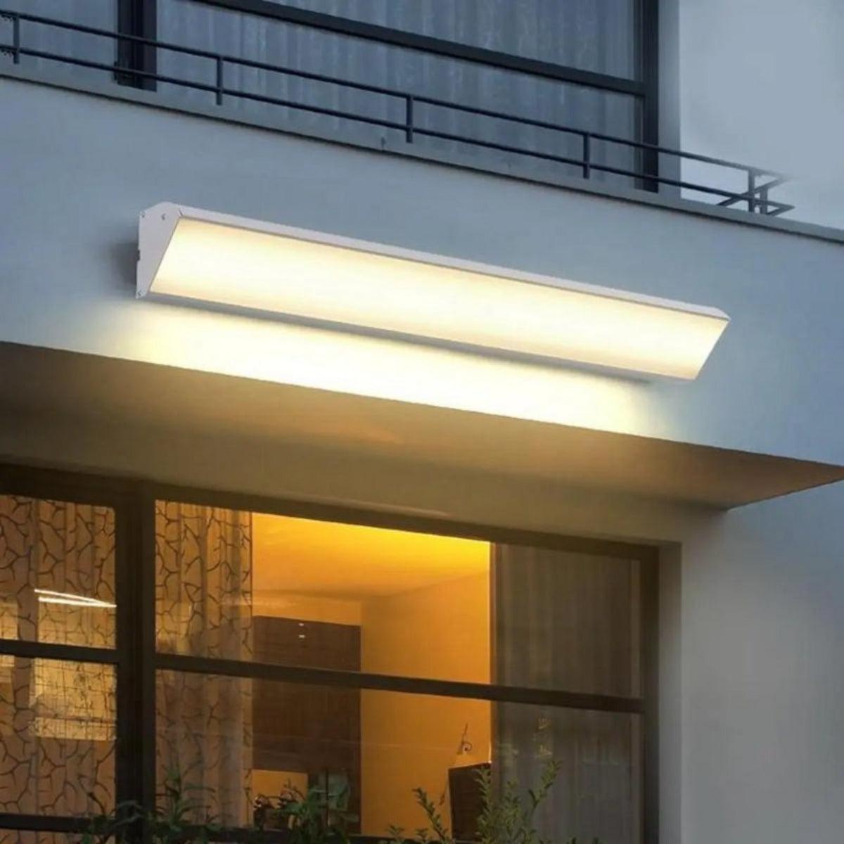 Lampada da parete per esterni a luce verso il basso per patio e ingresso