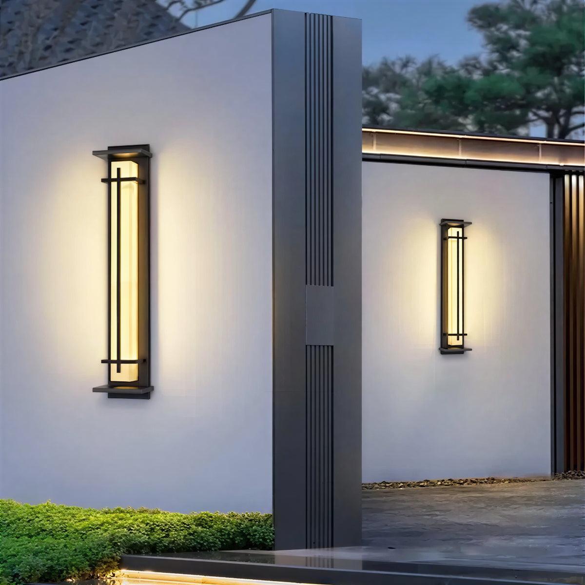 Lampada da parete per esterni in alabastro con design a gabbia verticale