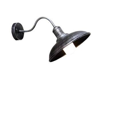 Lampada da parete per esterni industriale vintage in ferro con braccio a collo d'oca