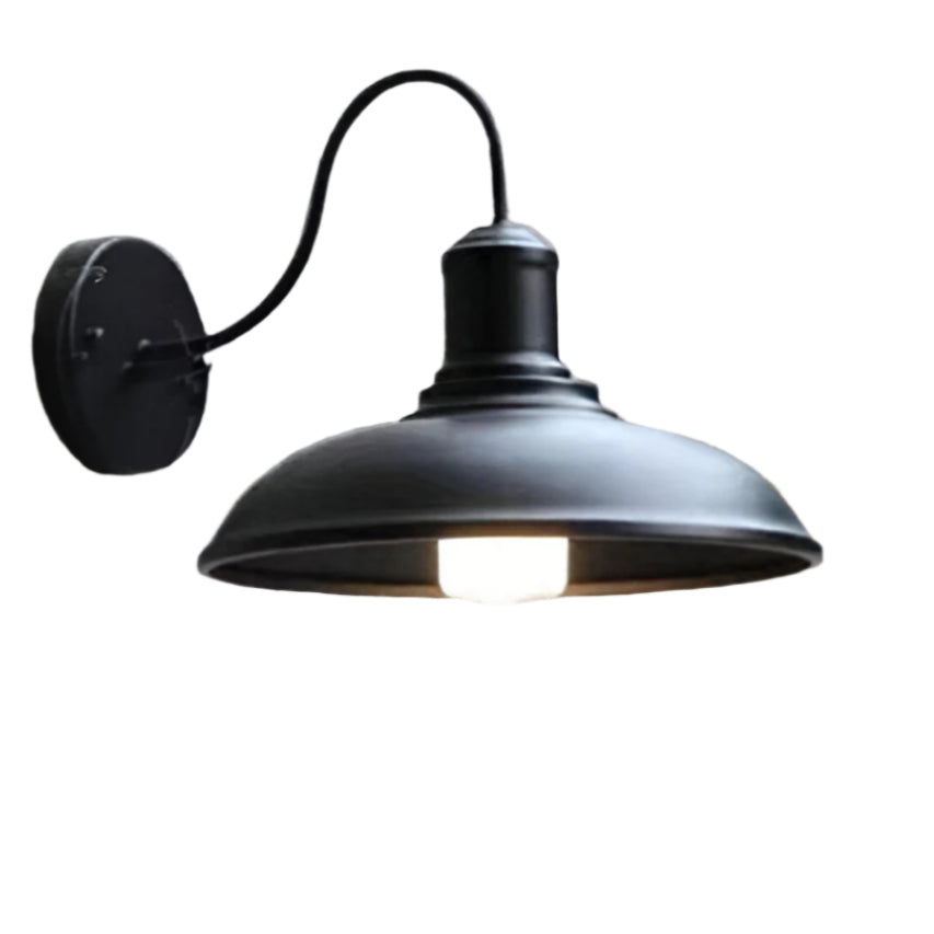 Lampada da parete per esterni industriale vintage in ferro con braccio a collo d'oca