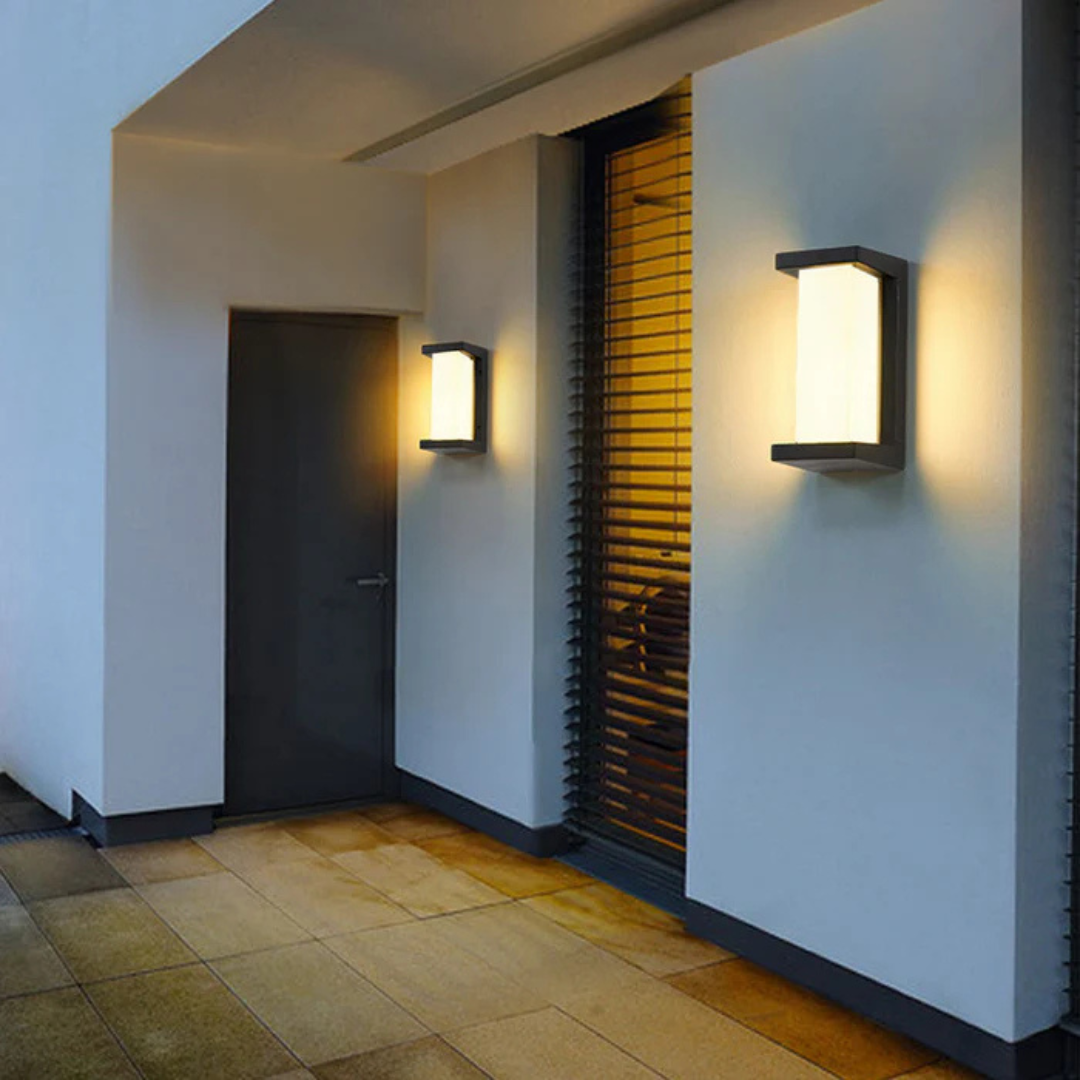 Lampada da parete per esterni LED grigia con sensore di movimento IP65 per giardino e portico