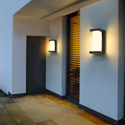 Lampada da parete per esterni LED grigia con sensore di movimento IP65 per giardino e portico