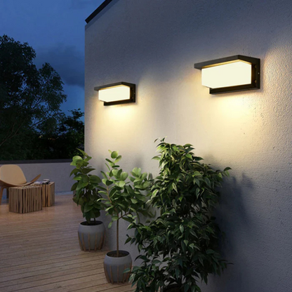 Lampada da parete per esterni LED grigia con sensore di movimento IP65 per giardino e portico