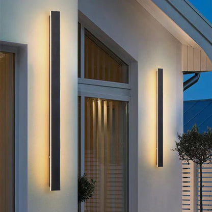 Lampada da parete per esterni LED nera con sensore di movimento