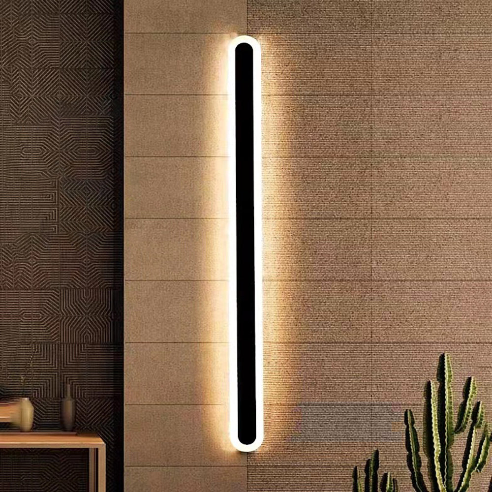 Lampada da parete per esterni lineare ovale in metallo nero
