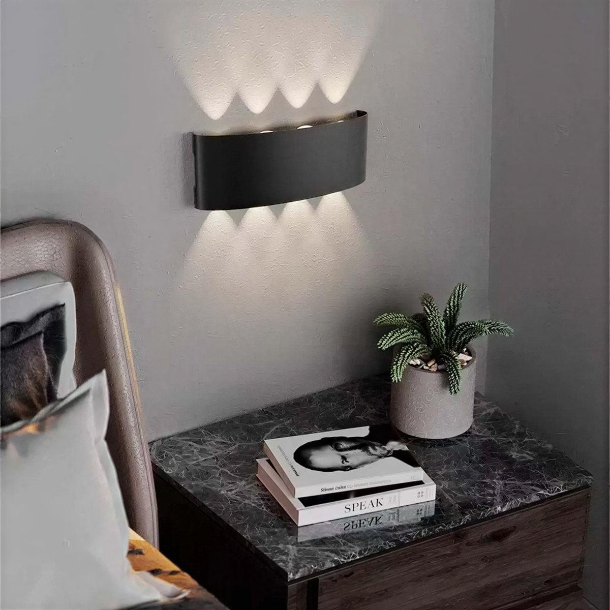 Lampada da parete per esterni moderna con design curvo a LED