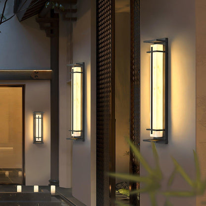 Lampada da parete per esterni rettangolare in acciaio inox con diffusore effetto alabastro, LED integrato IP65