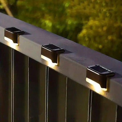 Lampada da parete per esterni solare senza fili con accensione automatica