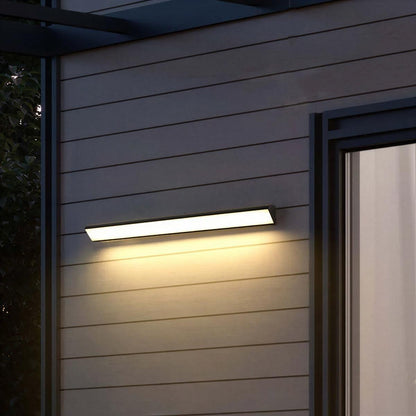 Lampada da parete per esterni triangolare per portico e patio