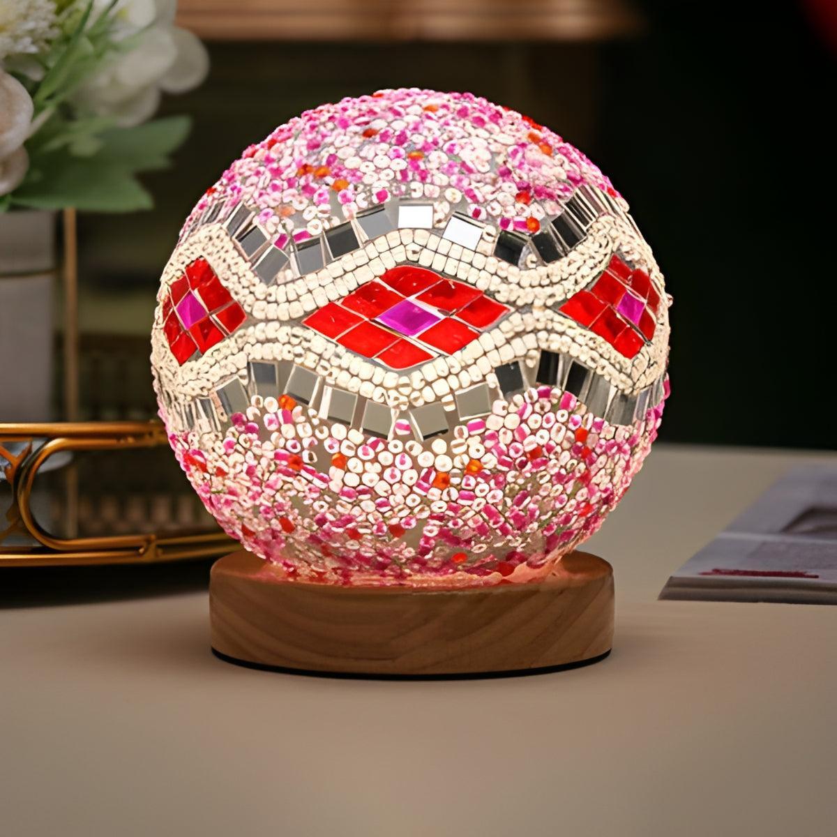 Lampada da tavolo in stile turco con mosaico in vetro e design boho