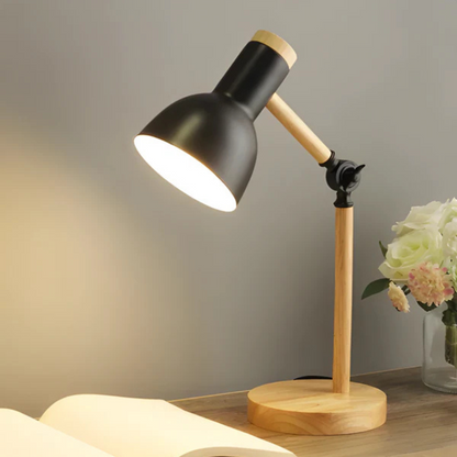 Lampada da tavolo nordica in legno con braccio regolabile da scrivania