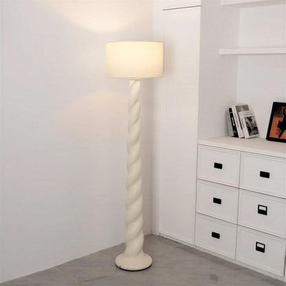 Lampada da terra con base a spirale intrecciata e paralume a tamburo