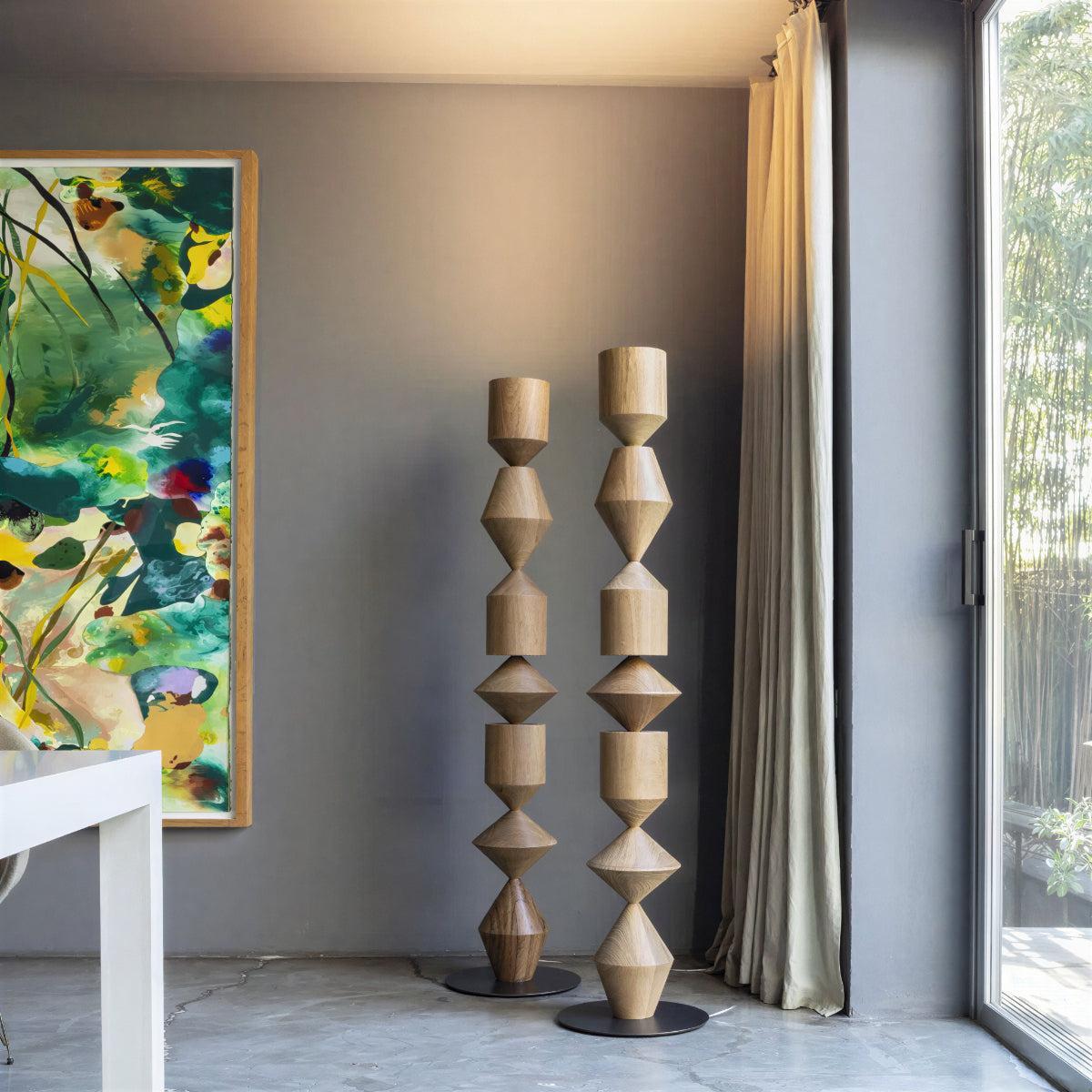 Lampada da terra moderna scultorea a luce indiretta