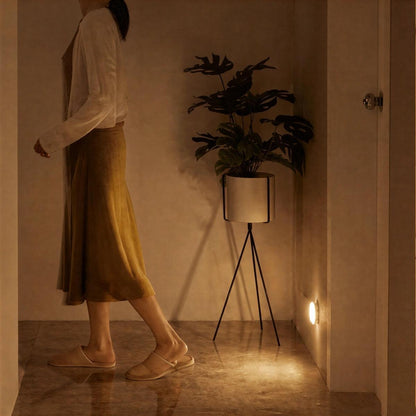 Lampada ricaricabile con sensore di movimento automatico per la casa