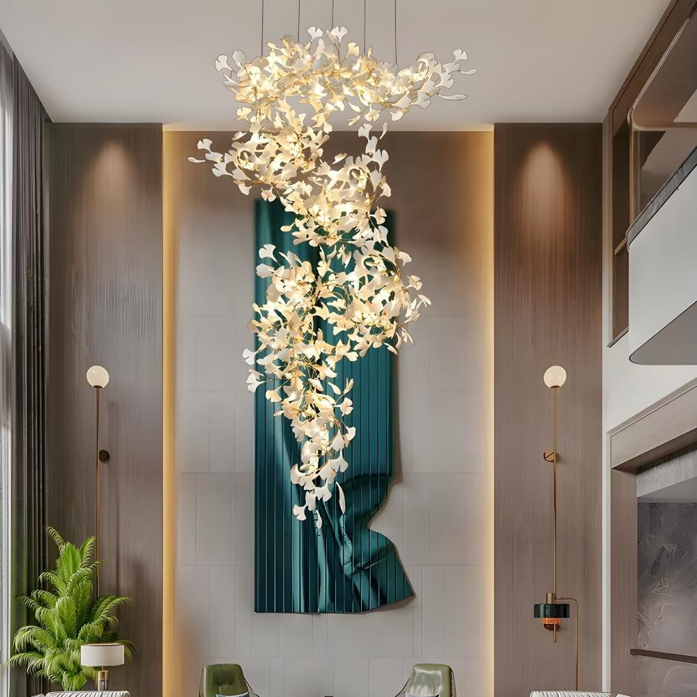 Lampadario Calla per scale in ceramica bianca e rame color oro