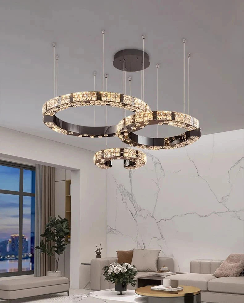 Lampadario di lusso ad anelli in cristallo Cosmo nero specchiato