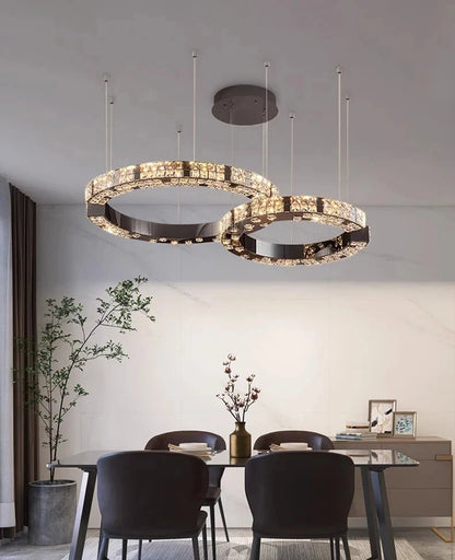 Lampadario di lusso ad anelli in cristallo Cosmo nero specchiato