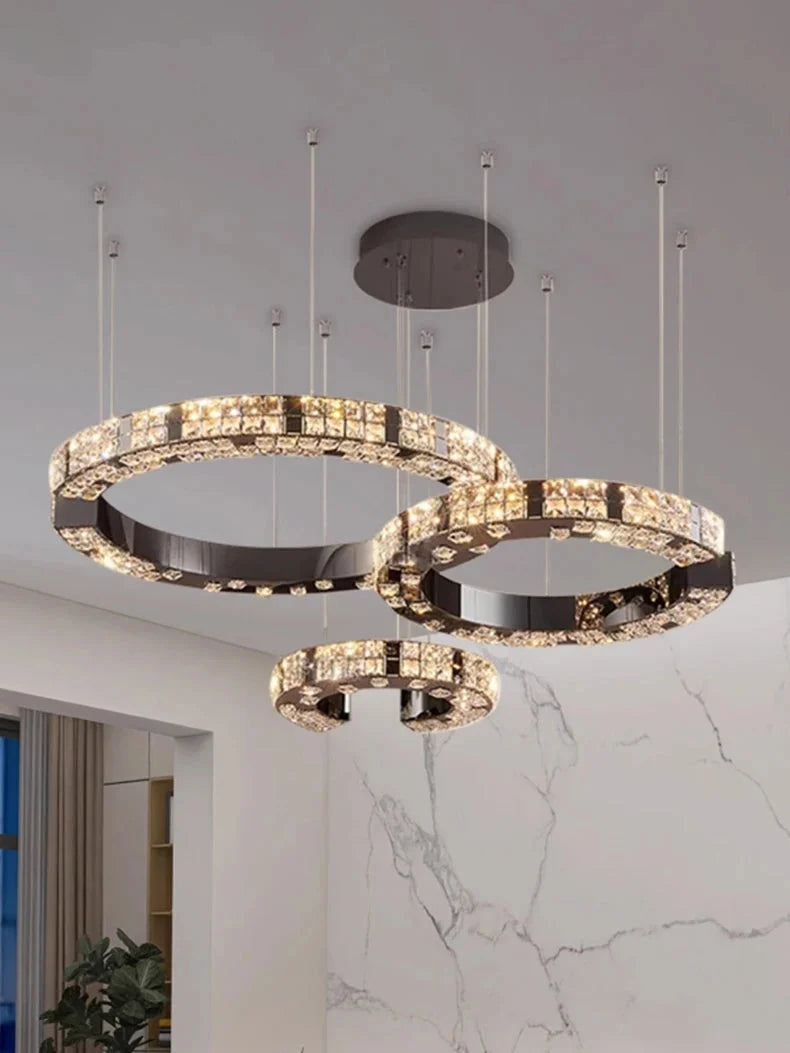Lampadario di lusso ad anelli in cristallo Cosmo nero specchiato