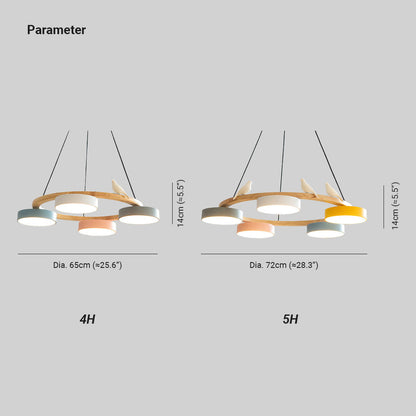 Lampadario LED nordico con anello in legno, paralumi cilindrici multicolore e decoro a uccellino