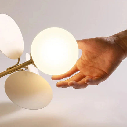 Lampadario lineare Eli con globi in vetro per sala da pranzo