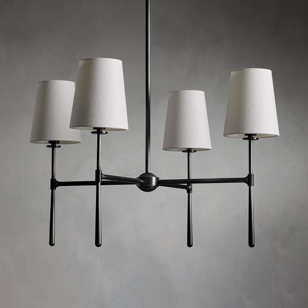 Lampadario mid century in ottone con paralumi in lino a quattro o sei bracci