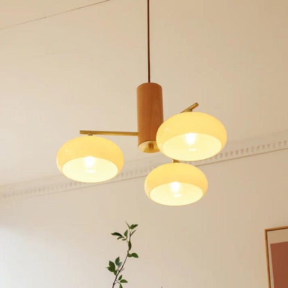 Lampadario mid century in ottone e vetro opalino per sala da pranzo