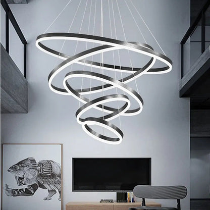 Lampadario moderno ad anelli Aysan