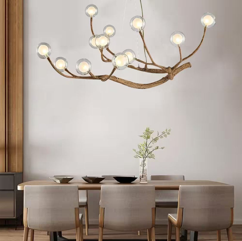 Lampadario rustico Appa a rami d'albero con 12 globi in vetro