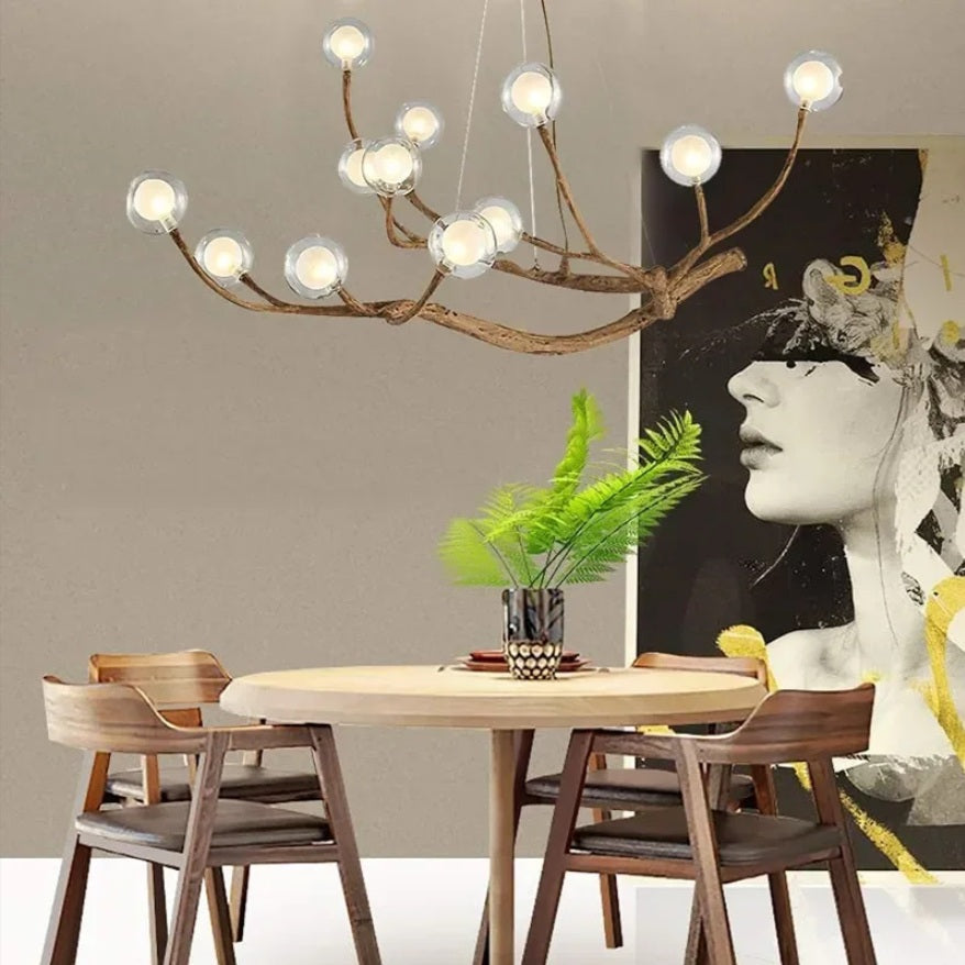 Lampadario rustico Appa a rami d'albero con 12 globi in vetro