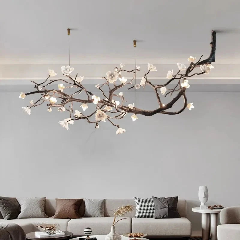 Lampadario rustico Minas a rami d'albero in rame nero con fiori in ceramica