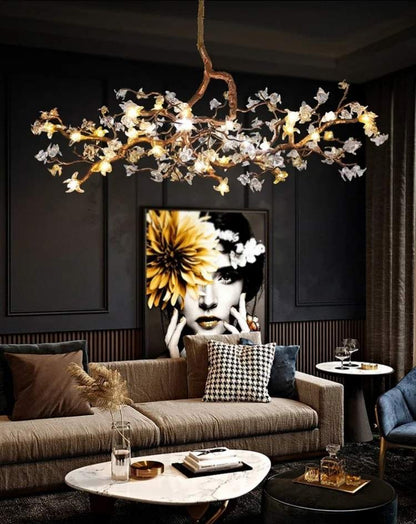 Lampadario scultoreo a rami Asut in rame con fiori in vetro