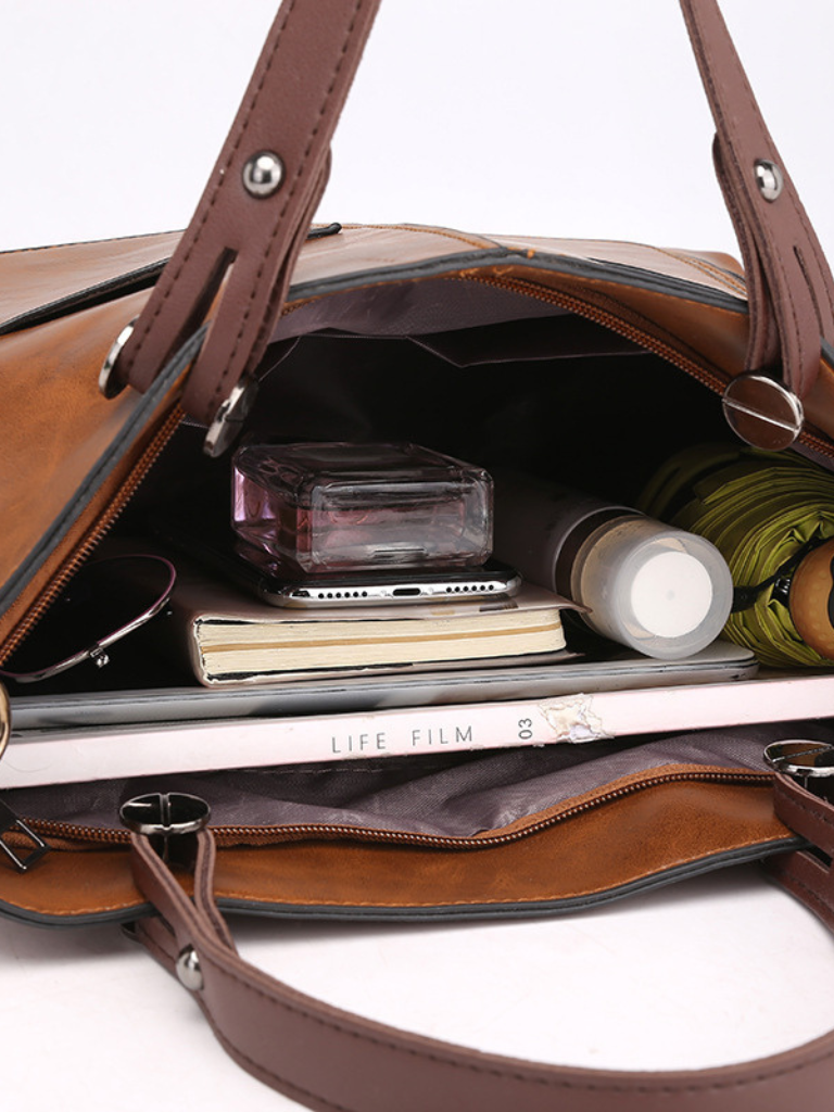 Natalia borsa a mano donna in similpelle con tasche frontali e tracolla regolabile, foto 4