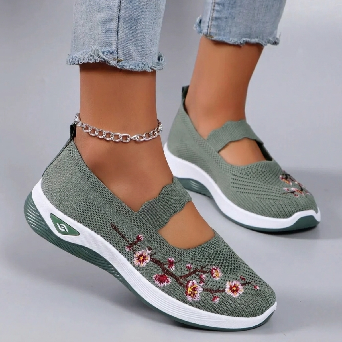 Norma scarpe basse donna con ricamo floreale e fascia sul collo del piede, foto 2