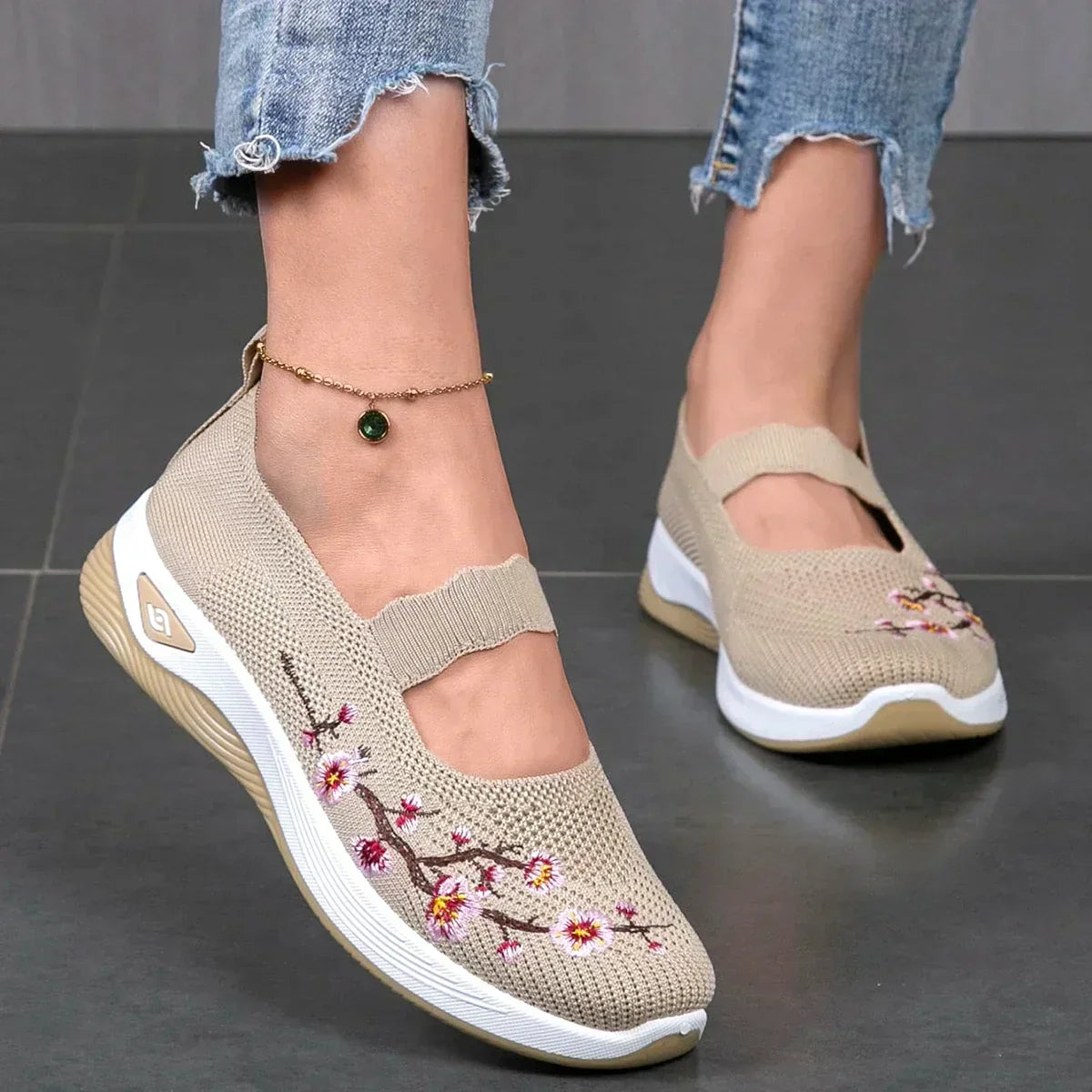 Norma scarpe basse donna con ricamo floreale e fascia sul collo del piede, foto 3