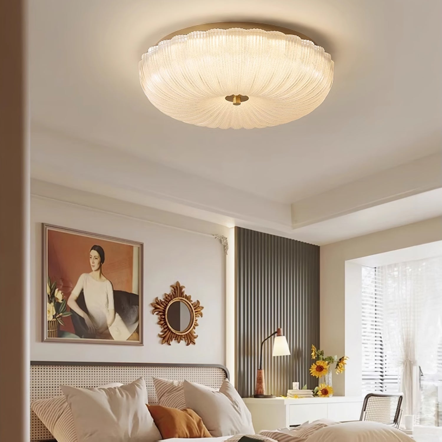 Plafoniera a soffitto a cupola in vetro rigato ambra smerlato e scanalato